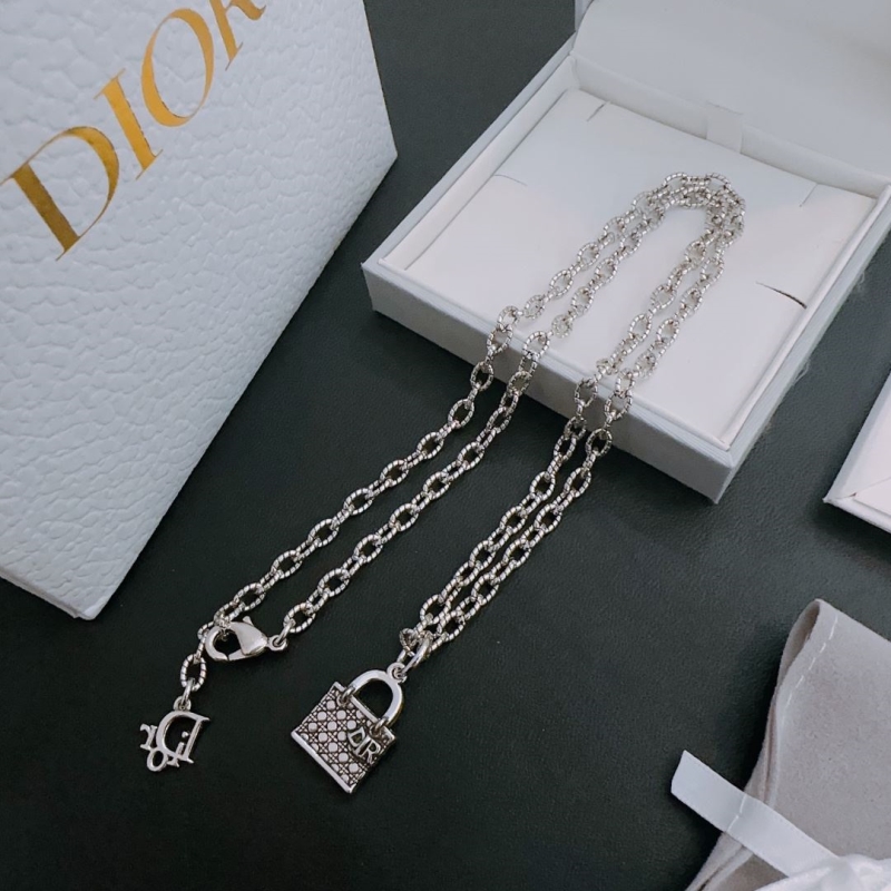 chr1st1an D10r necklaces